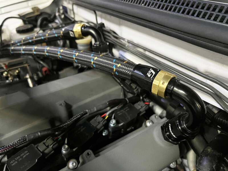 GReddy AN10 90 Degree Swivel Hose End - Black/Gold Anodized