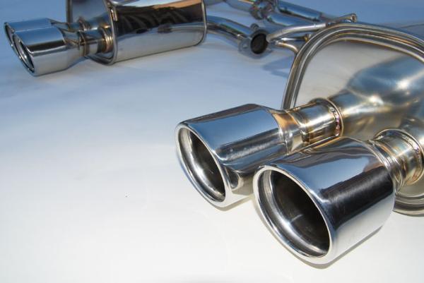 Invidia 11+ Sedan Only 76mm Q300 Stainless Steel Tip Cat-back Exhaust for Subaru WRX/STI - view 2